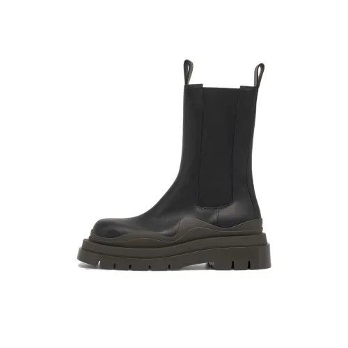 Bottega Veneta Tire BV Crew Chelsea Boots Women's Black Brown