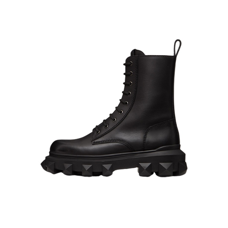 Valentino Boots Men on Sale & Authentic - POIZON