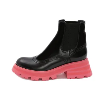 Alexander McQueen Wander Chelsea Boots Black Pink Women's