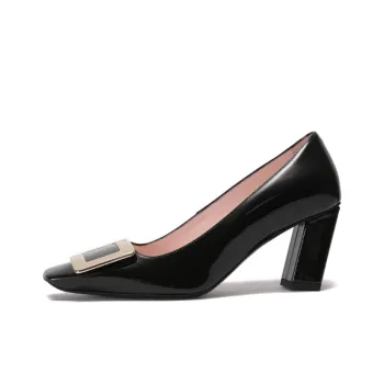 Roger Vivier Logo Engraved Block Heel Pumps