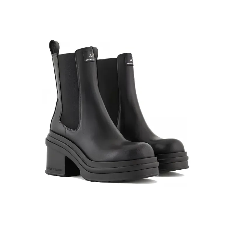 ARMANI EXCHANGEAE Short Chelsea Boots Women's Black-2
