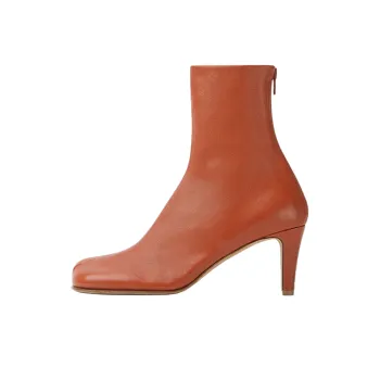 Bottega Veneta Red Boots on Sale & Authentic - POIZON