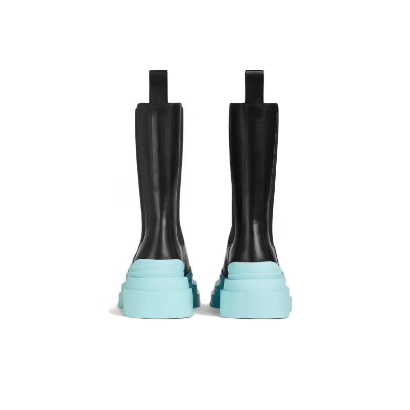 Bottega Veneta Tire Chelsea Crew Chelsea Boots Women's Black Blue-4