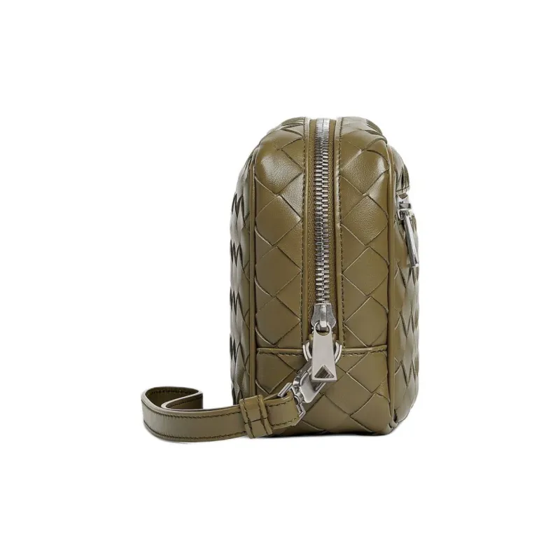 Bottega Veneta Intrecciato Calfskin Clutch Small Size Men's Algae-1