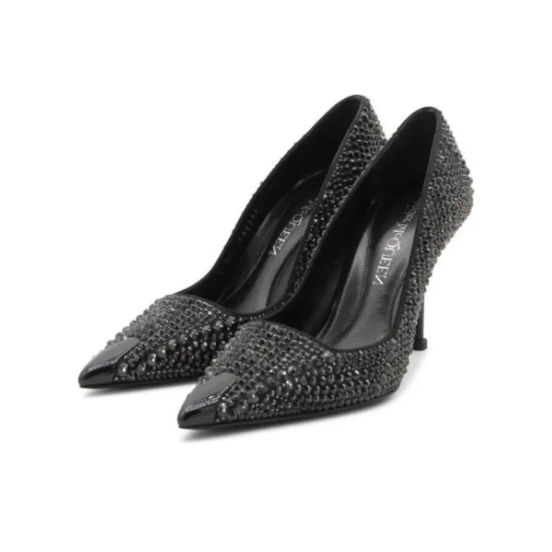 Alexander McQueen Embellished Pointed-Toe Pumps-3