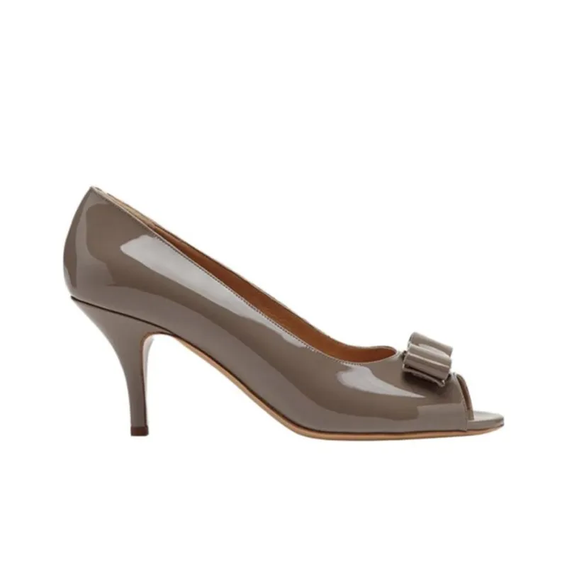 FERRAGAMO Vara Slim Heel High Heels Women's Taupe-1