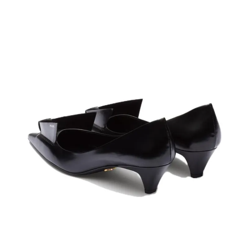 PRADA 45mm Decorative-plaque Leather Pumps-4