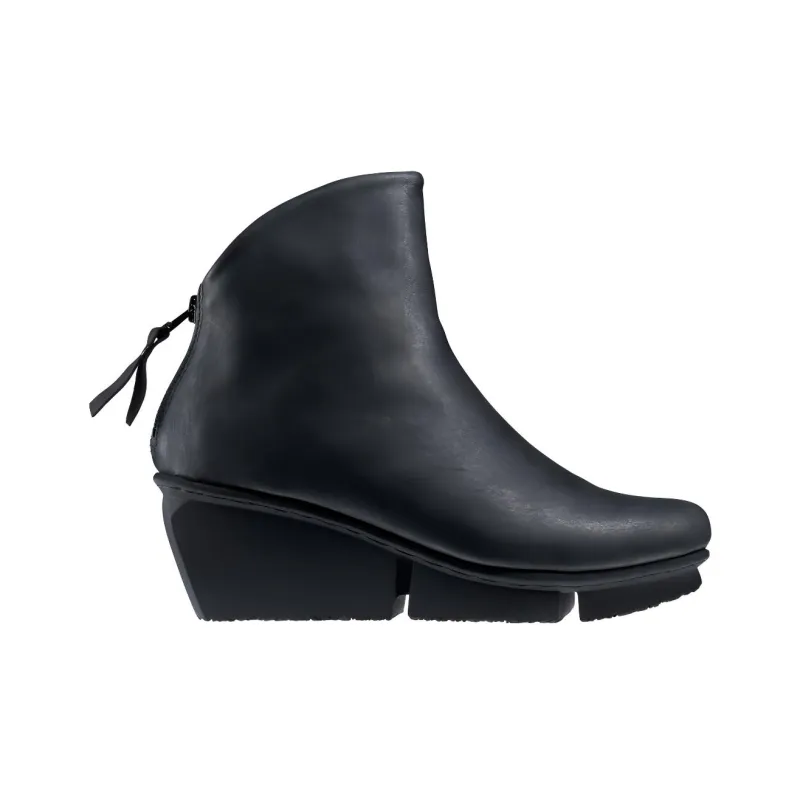 Trippen Splitt Ankle Boots Women's Black-2