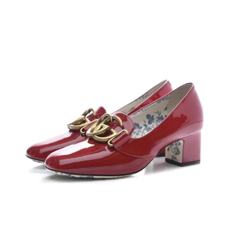 GUCCI Patent Leather Mid heel Pumps With Double G-2