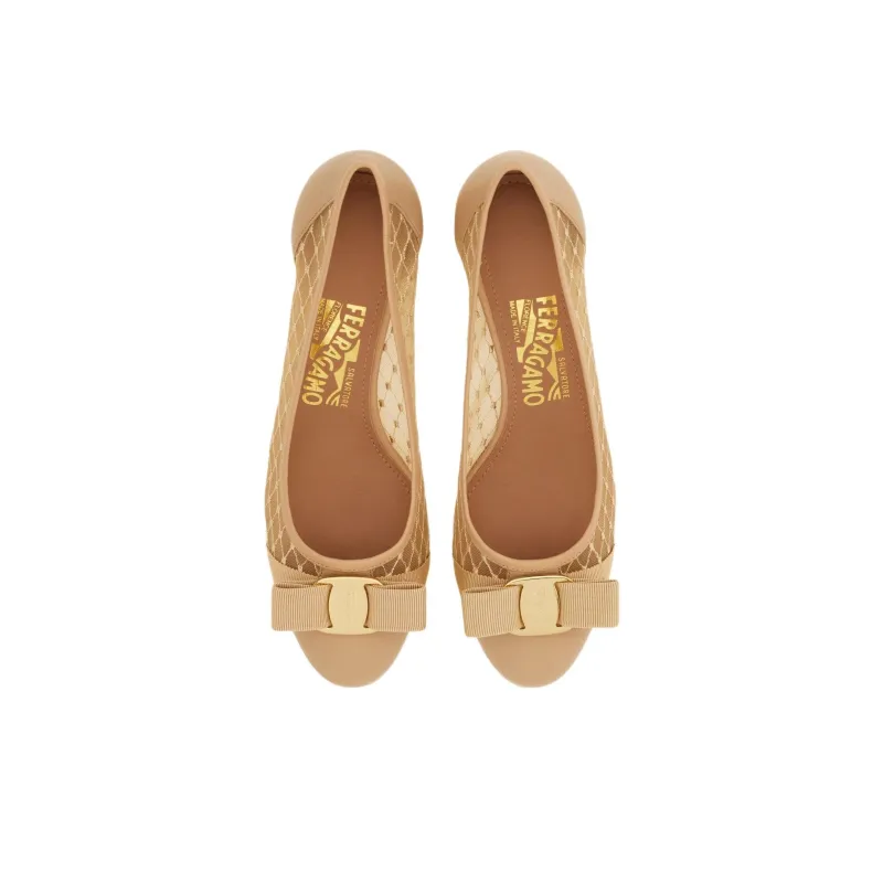 FERRAGAMO Vara Chunky Heel High Heels 3cm Women's Apricot-3