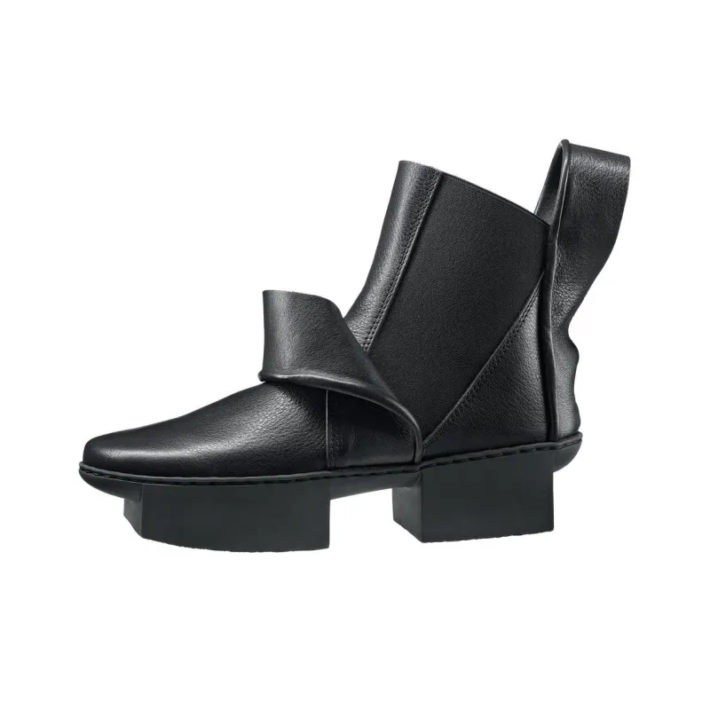 Trippen Bo Short Chelsea Boots Women's Black-0
