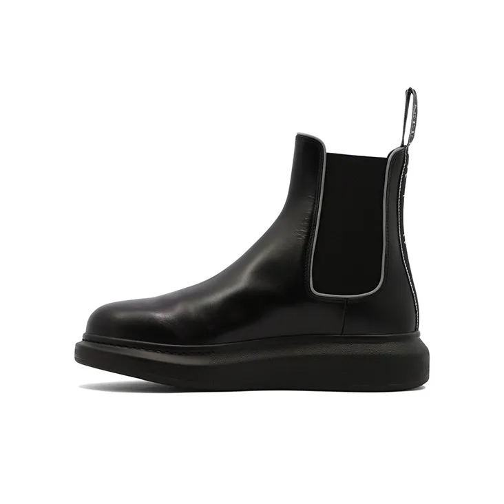 Alexander McQueen Leather Chelsea Boots 'Core Black'-0