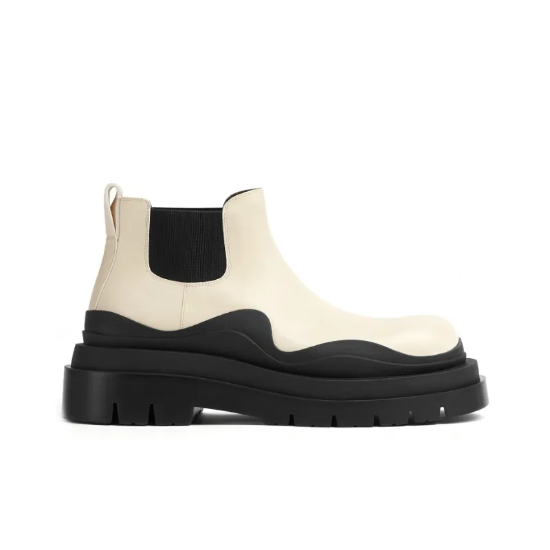 Bottega Veneta Tire Chelsea BV Ankle Length Chelsea Boots Women's White Black-1