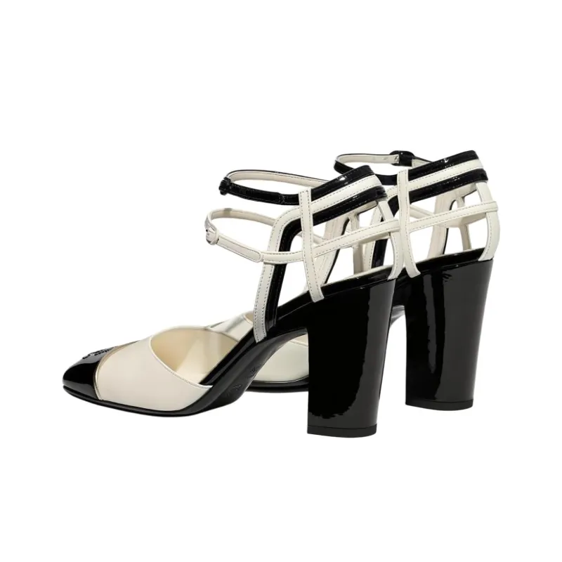 CHANEL Chunky Heel Stylish Sandal Women's White Black-3