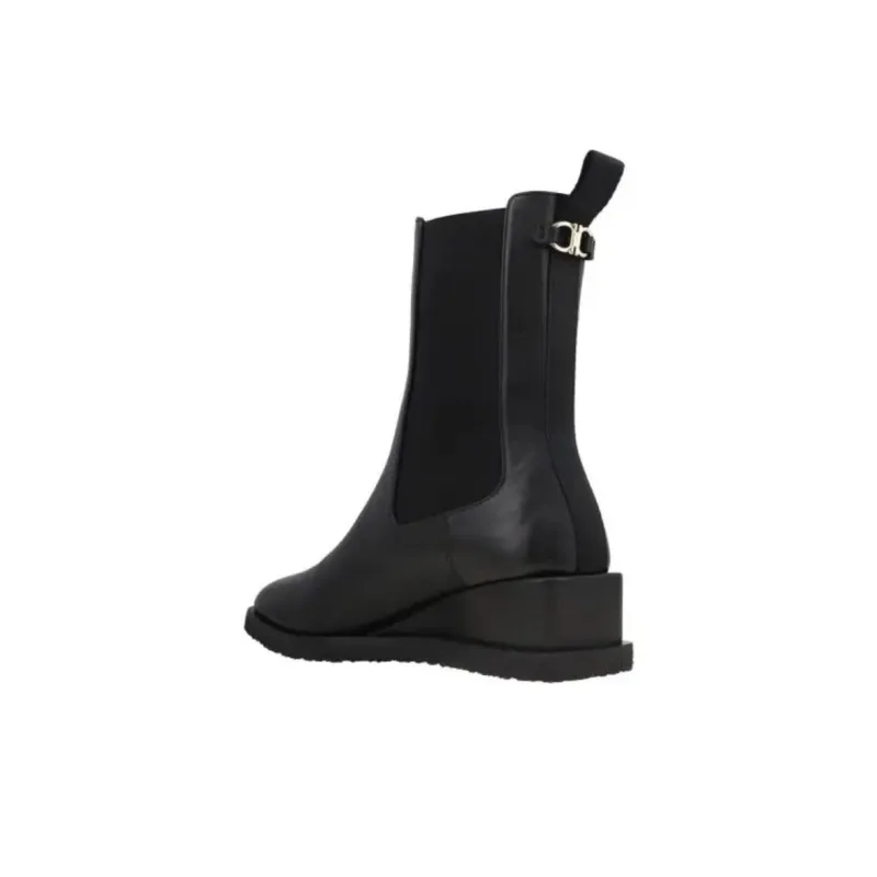 Ferragamo Chelsea Boots Women's Black-2