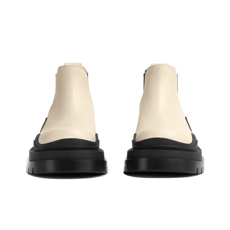 Bottega Veneta Tire Chelsea BV Ankle Length Chelsea Boots Women's White Black-3
