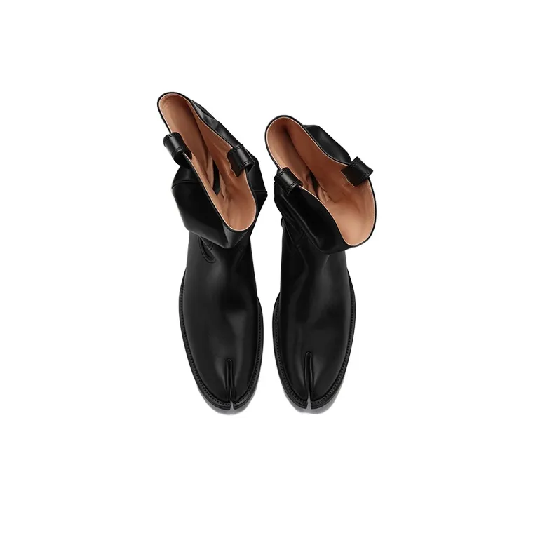Maison Margiela Tabi Toe Ruched Leather Boots-2
