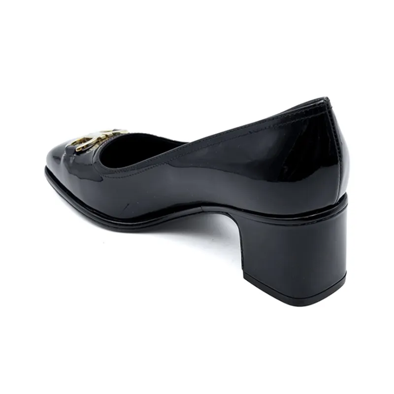 Ferragamo High Heels Women's Low-Top Black-1