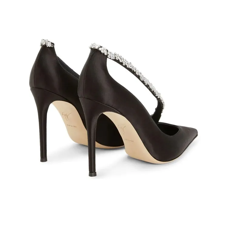 Giuseppe Zanotti Filipa Crystal Embellished Pumps-3