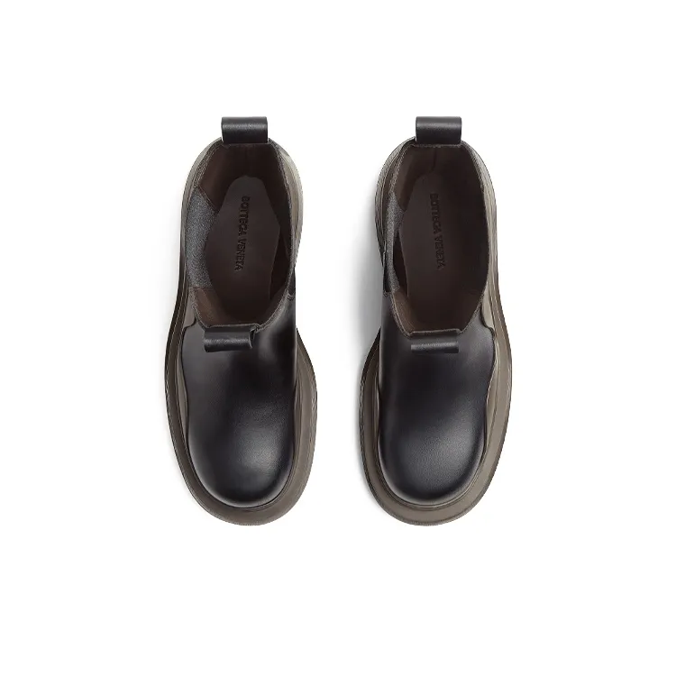 Bottega Veneta Tire Chelsea BV Crew Chelsea Boots Women's Black Brown-2