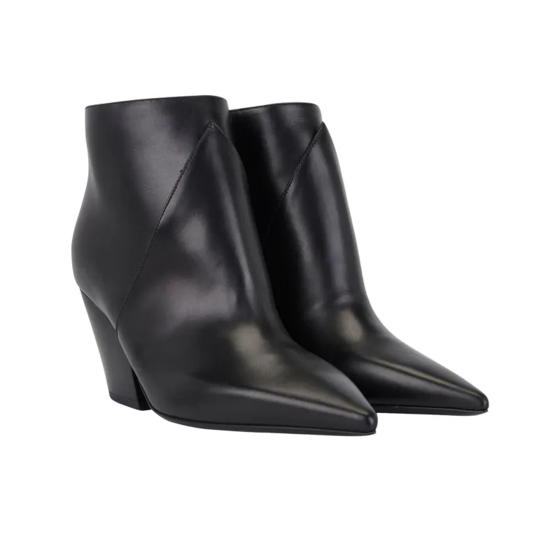 Burberry Ankle Boots Women's Black-3