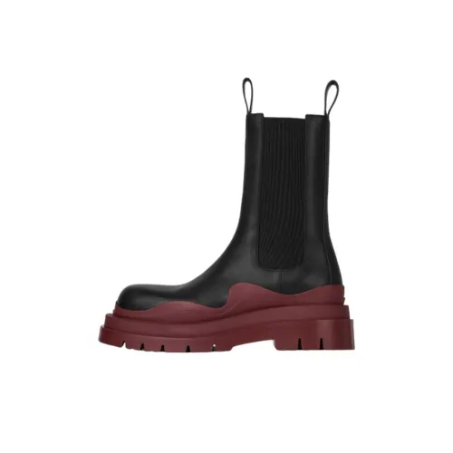Bottega Veneta Tire Short Chelsea Boots Men's Black