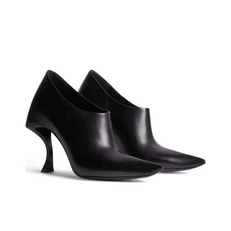 Balenciaga Hourglass Pointed Toe Pumps-2