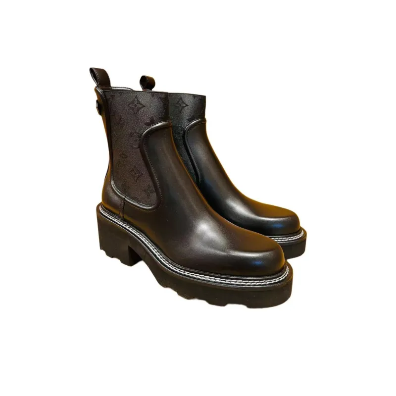LOUIS VUITTON Short Chelsea Boots Women's Brown-3
