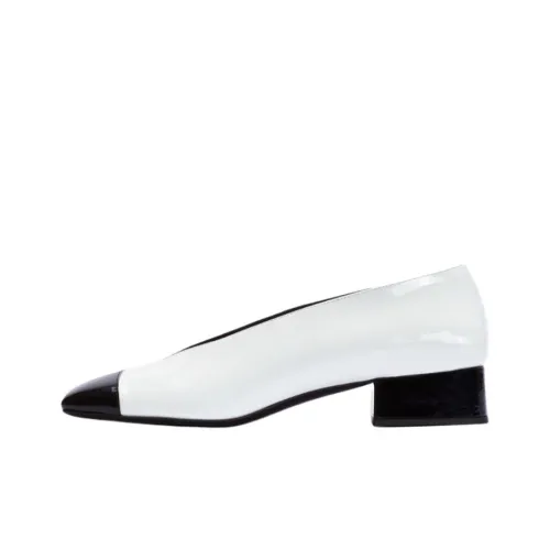 MICHAEL KORS Eden Closed Toe Slippers 9cm Womens Black