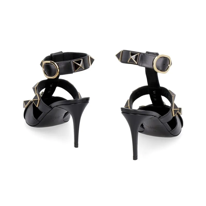 Valentino Garavani Roman Stud Pumps-4