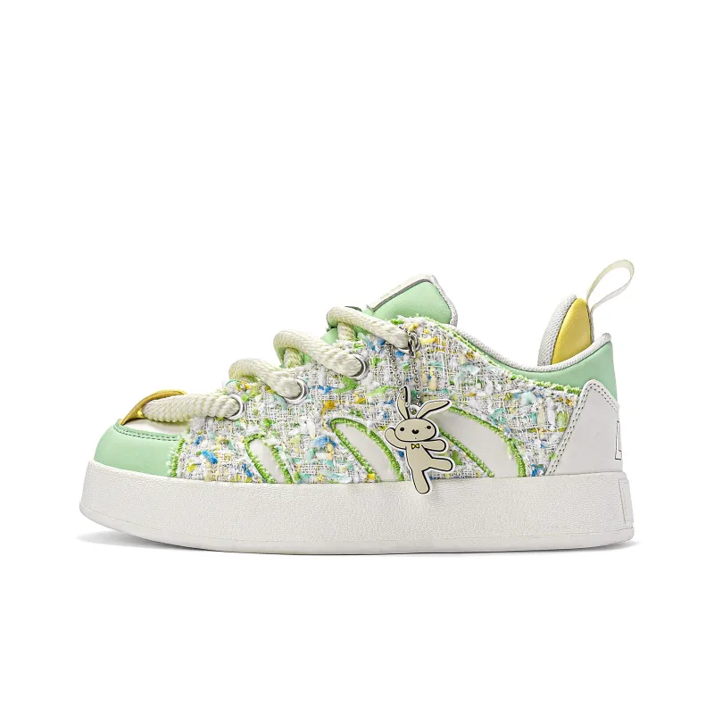 Crayon Shinchan Low Top Skateboard Shoes Unisex-6