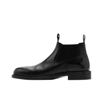 Burberry Tux Low Leather Chelsea Boots