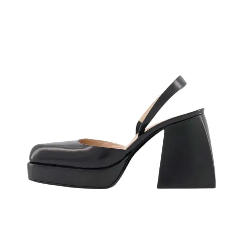 NODALETO High shine Finish Pumps