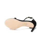 This shoe is not light