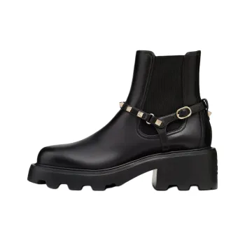 Valentino Garavani Rockstud Round Toe Boots Women's