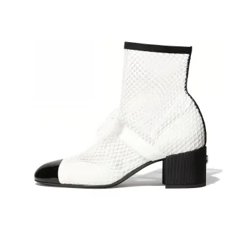 CHANEL Resille 90mm Mary Janes White Black Patent Calfskin