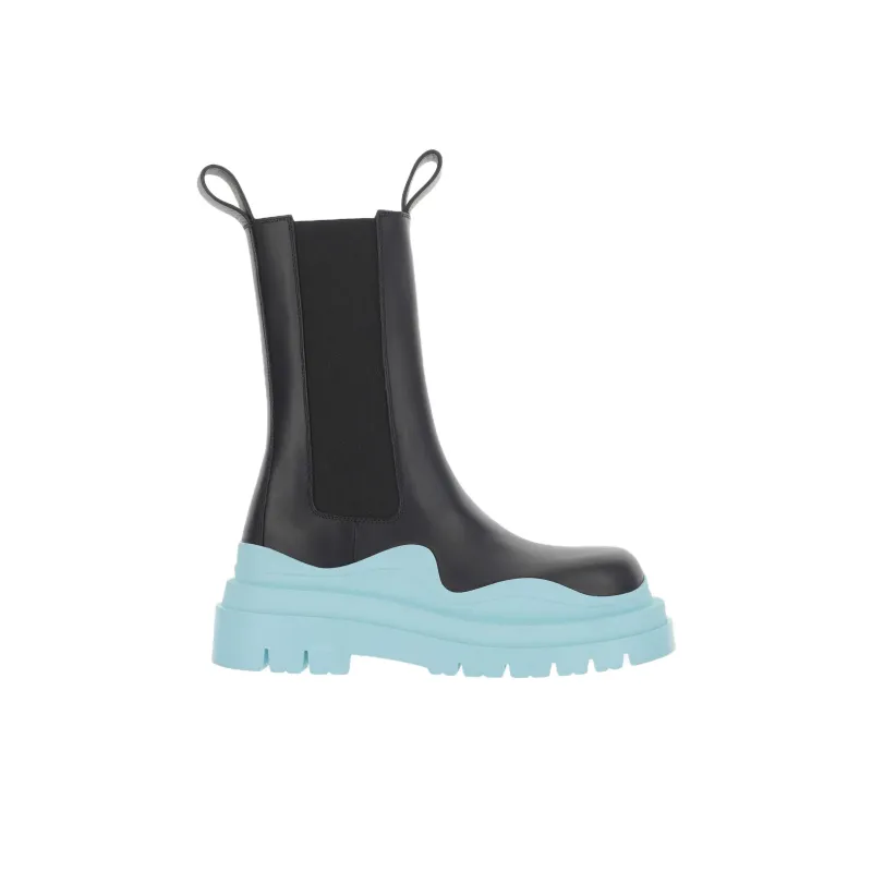 Bottega Veneta Tire Chelsea Crew Chelsea Boots Women's Black Blue-1
