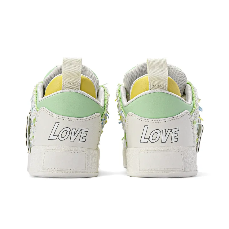 Crayon Shinchan Low Top Skateboard Shoes Unisex-9