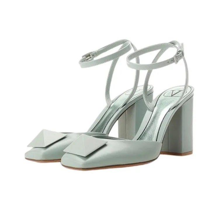 Valentino Garavani One Stud Square Toe Pumps-3