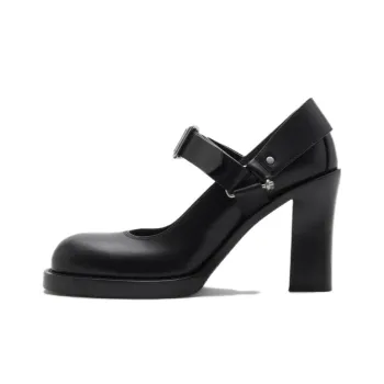 Burberry Stirrup 85mm Leather Pumps