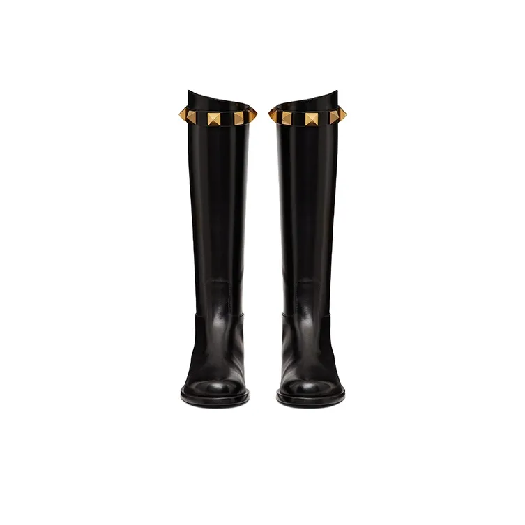 Valentino Garavani Roman Stud Round Toe Boots-3