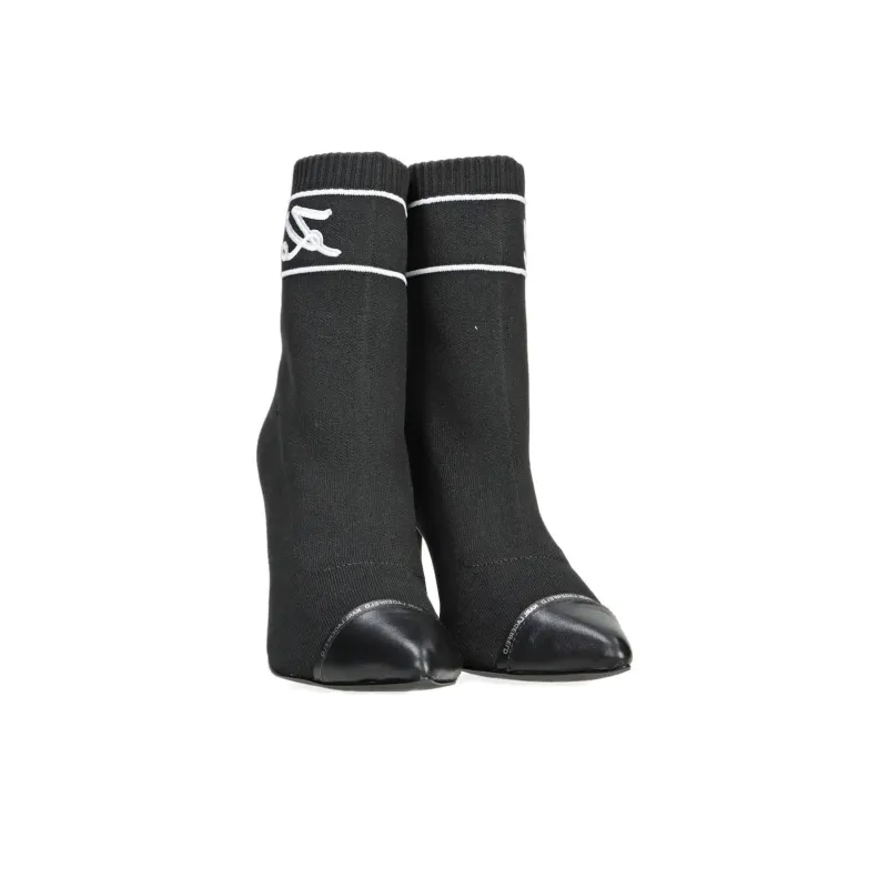 KARL LAGERFELD Pandara Signia Ankle Boots-3