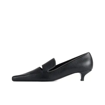 Toteme Kitten heel Cut out Pumps