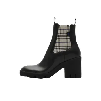 Burberry Stride Short Chelsea Boots 8.5cm Women's Black