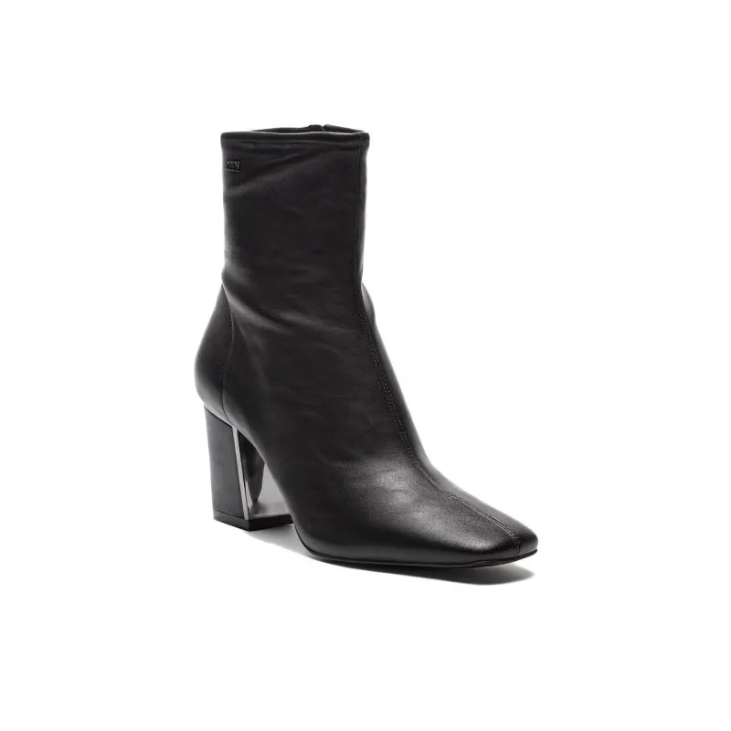 DKNY Logo-plaque Ankle Boots-1