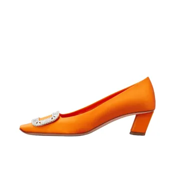 Roger Vivier Belle Vivier Pilgrim Buckle Embellished Pumps
