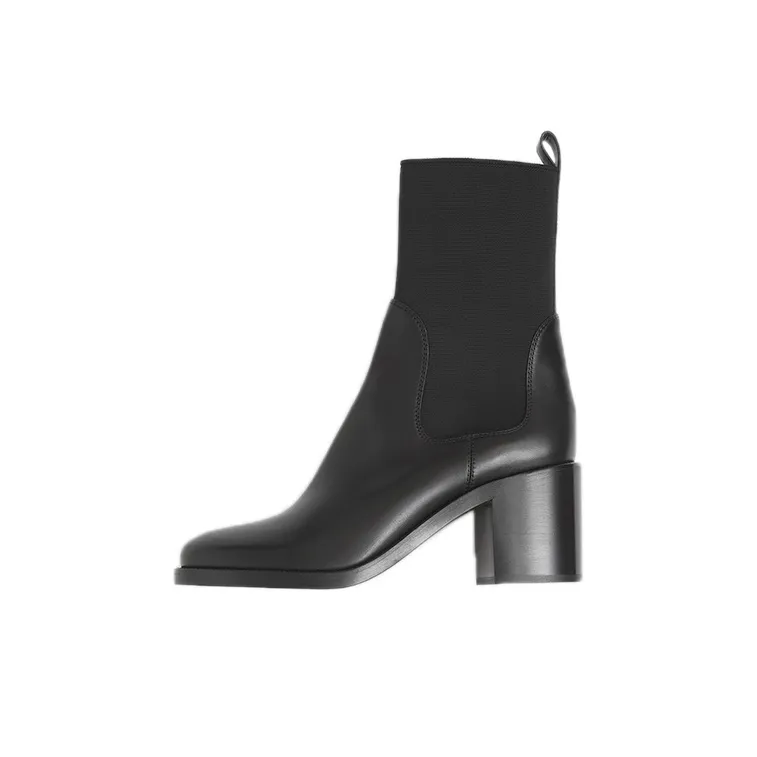 Burberry Short Chelsea Boots Women's Black-0