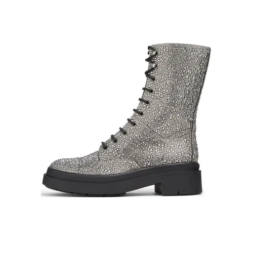 Snakeskin boots adidas form the fall 19 Tommy x Zendaya range