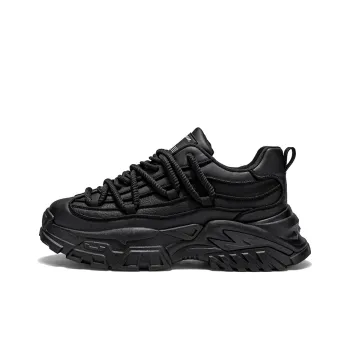 Bull Charm Abrasion Resistant Low Top Chunky Sneakers Men's
