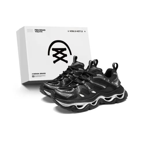 Fen Road Low-Top Chunky Sneakers Unisex